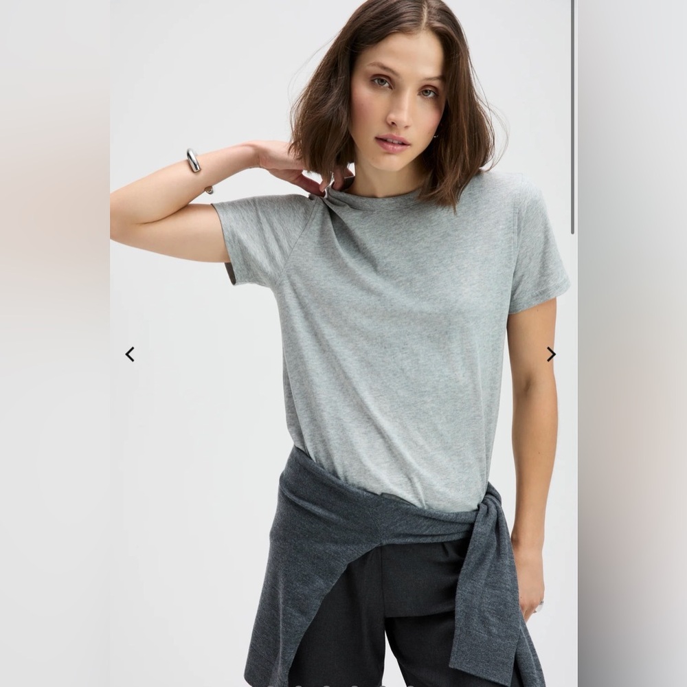 Soldout NYC T-Shirt in Gray, Size M